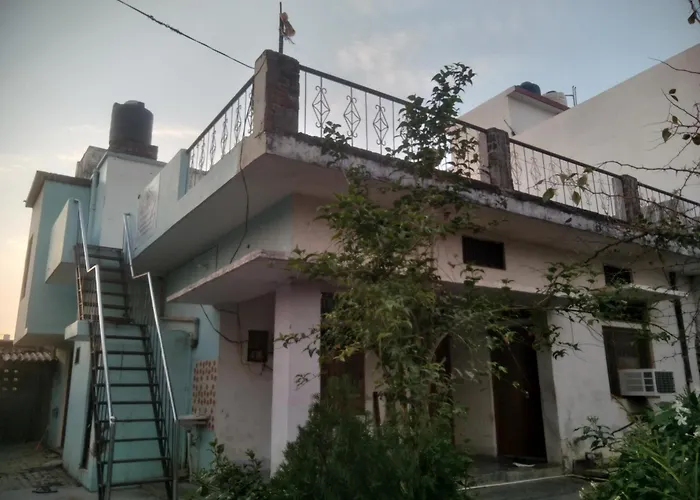 Rashi Home Stay