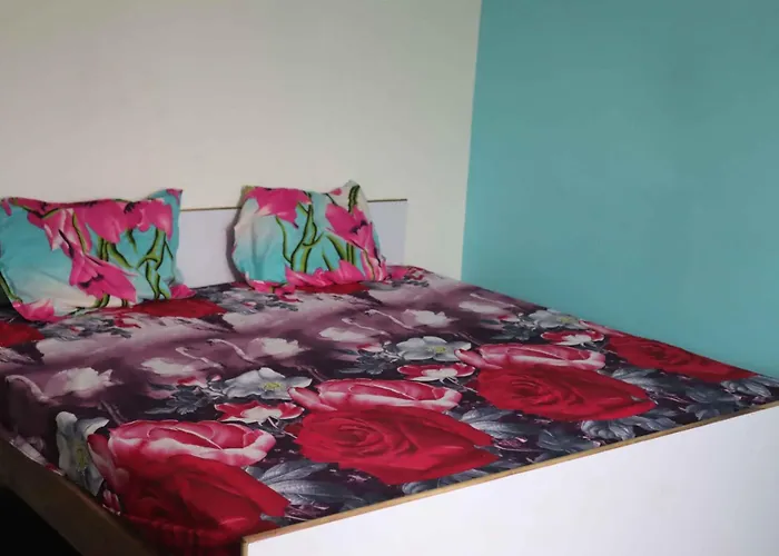 Rashi Home Stay
